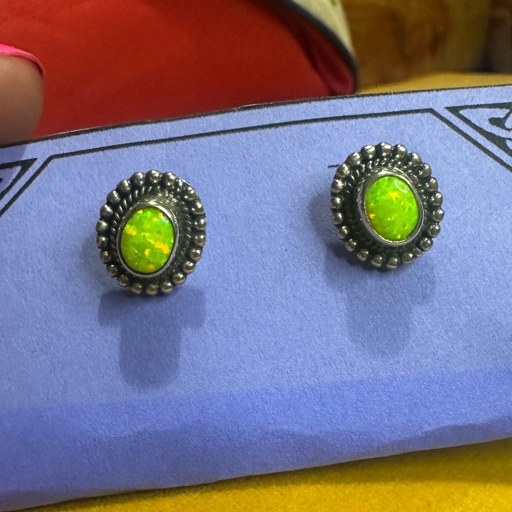RARE!! Neon ballon OPAL aSTRRLING silver earrings